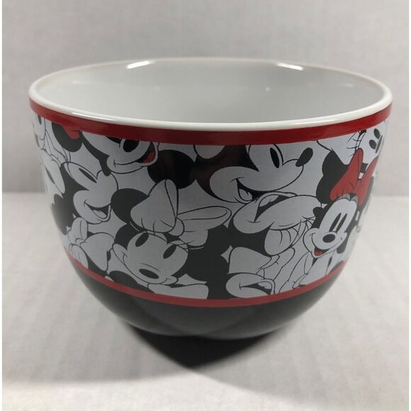 Disney Classic Minnie Rocks The Dots All Over Faces Ceramic Soup Mug, 24 Ounces - Picture 3 of 4